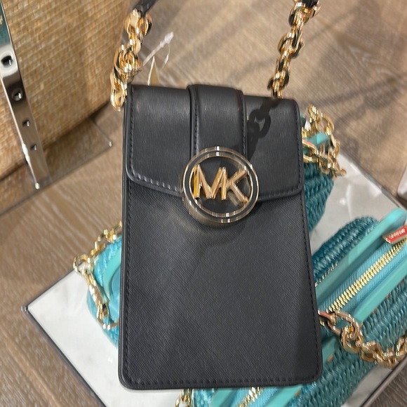 MICHAEL KORS CARMEN SMALL FAUX LEATHER PHONE CROSSBODY BAG - Picture 12 of 13